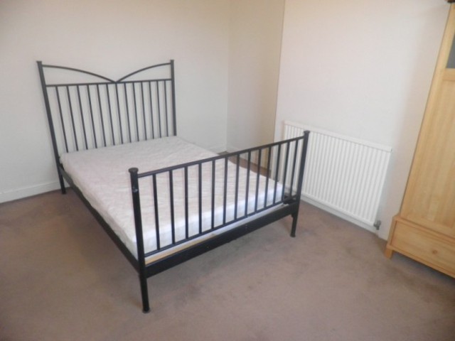  Image of 3 bedroom Terraced house to rent in Broomfield Road Headingley Leeds LS6 at Broomfield Road  Leeds, LS6 3DE