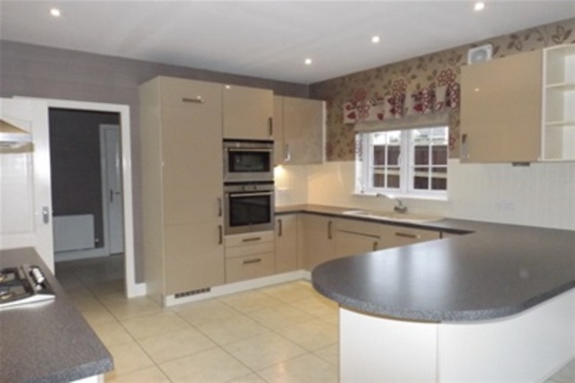  Image of 5 bedroom Detached house to rent in Bryden Road Whins of Milton Stirling FK7 at Bannockburn Stirling Stirling, FK7 8FJ