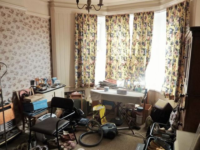  Image of 5 bedroom Terraced house for sale in Bryn Goleu Avenue North Holyhead LL65 at Bryn Goleu Avenue North  Holyhead, LL65 1AD