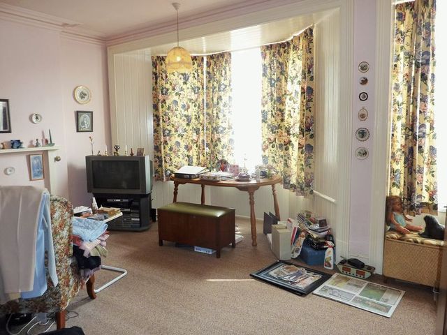  Image of 5 bedroom Terraced house for sale in Bryn Goleu Avenue North Holyhead LL65 at Bryn Goleu Avenue North  Holyhead, LL65 1AD