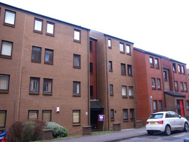  Image of 2 bedroom Flat to rent in Bryson Road Edinburgh EH11 at Polwarth Edinburgh Edinburgh, EH11 1DR