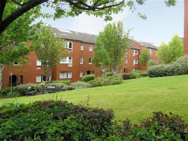  Image of 2 bedroom Flat to rent in Buccleuch Street Glasgow G3 at City Centre Glasgow Glasgow, G3 6NS