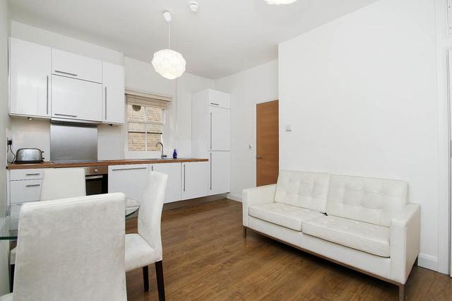  Image of 1 bedroom Flat to rent in Buckland Crescent London NW3 at Belsize Park London Belsize Park, NW3 5DX