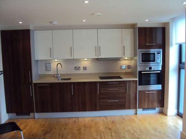  Image of 2 bedroom Apartment to rent in Bunton Street London SE18 at Bunton Street Woolwich London, SE18 6LS