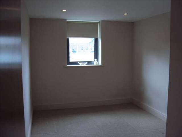  Image of 2 bedroom Apartment to rent in Bunton Street London SE18 at Bunton Street Woolwich London, SE18 6LS