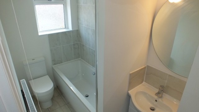 Image of 3 bedroom Terraced house to rent in Burley Wood Lane Burley Leeds LS4 at Burley Wood Lane  Leeds, LS4 2SU