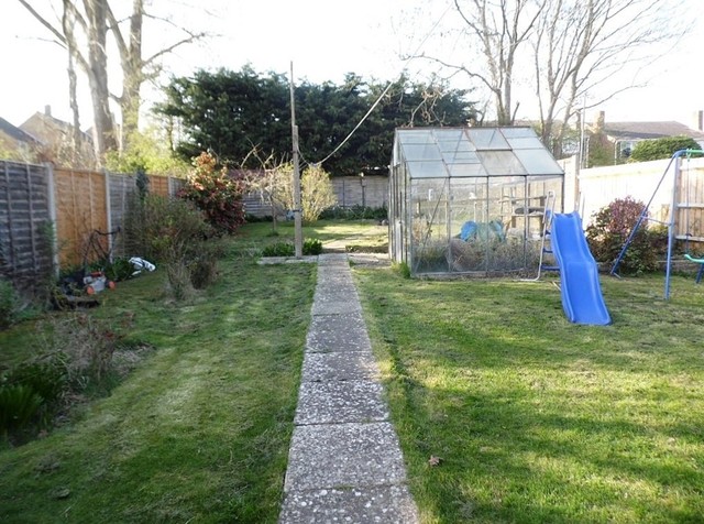 Image of 3 bedroom End of Terrace for sale in Bursledon Place Waterlooville PO7 at Bursledon Place Purbrook Waterlooville, PO7 5NL