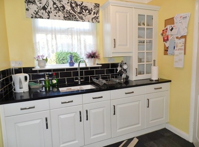  Image of 3 bedroom End of Terrace for sale in Bursledon Place Waterlooville PO7 at Bursledon Place Purbrook Waterlooville, PO7 5NL