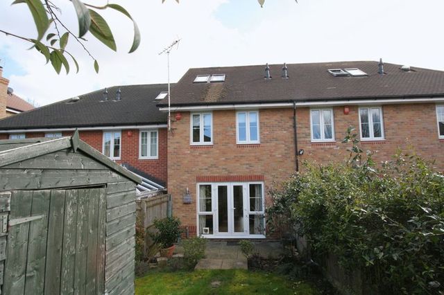  Image of 3 bedroom Terraced house for sale in Bushnell Place Maidenhead SL6 at Bushnell Place  Maidenhead, SL6 5FD