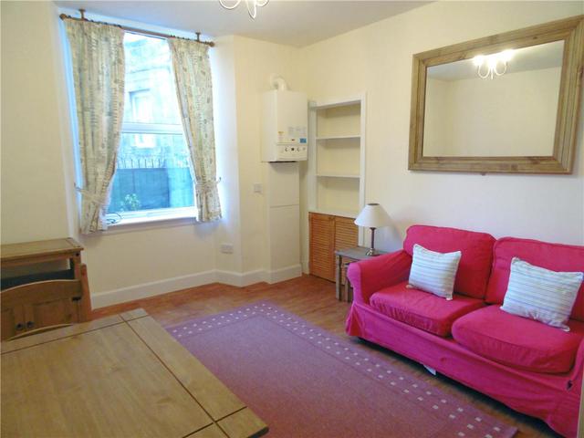  Image of 1 bedroom Flat to rent in Caledonian Crescent Edinburgh EH11 at Dalry Edinburgh Edinburgh, EH11 2AG