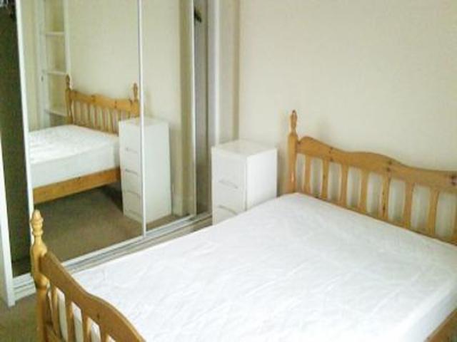 Image of 2 bedroom Flat to rent in Caledonian Road Edinburgh EH11 at Caledonian Road  Edinburgh, EH11 2DA