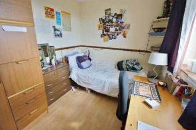  Image of 3 bedroom Semi-Detached house for sale in Calthorpe Road Norwich NR5 at Norwich Bowthorpe, NR5 8RN