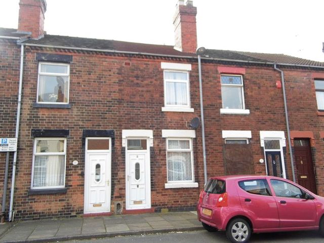  Image of 2 bedroom Terraced house to rent in Camden Street Fenton Stoke-on-Trent ST4 at Camden Street Heron Cross Stoke-On-Trent, ST4 3BN