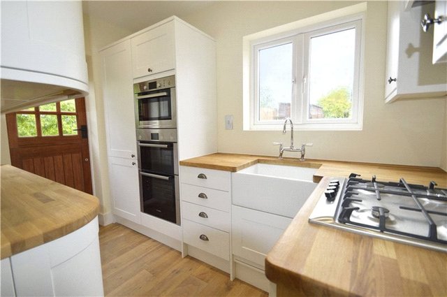  Image of 3 bedroom Semi-Detached house for sale in Cannon Court Road Maidenhead SL6 at Maidenhead Berkshire Furze Platt, SL6 7QP