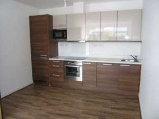  Image of 1 bedroom Flat to rent in Copenhagen Place London E14 at Copenhagen Place  Limehouse, E14 7FF