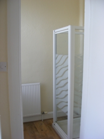  Image of 2 bedroom Flat to rent in Cartvale Road Glasgow G42 at Langside Glasgow Glasgow, G42 9TA