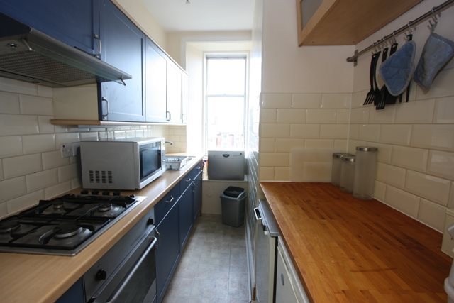  Image of 2 bedroom Flat to rent in Causewayside Edinburgh EH9 at Newington Edinburgh Edinburgh, EH9 1PH