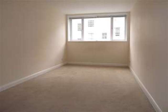  Image of 1 bedroom Flat to rent in Kings Road Brighton BN1 at Brighton, BN1 2JH