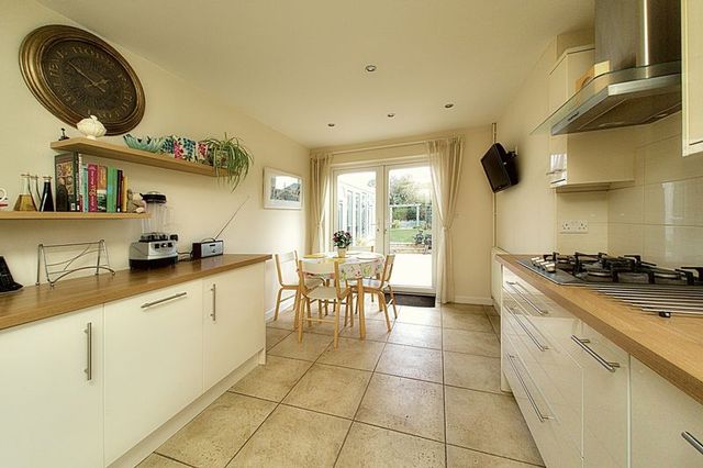  Image of 4 bedroom Detached house for sale in Cedar Drive Chichester PO19 at Cedar Drive  Chichester, PO19 3EL