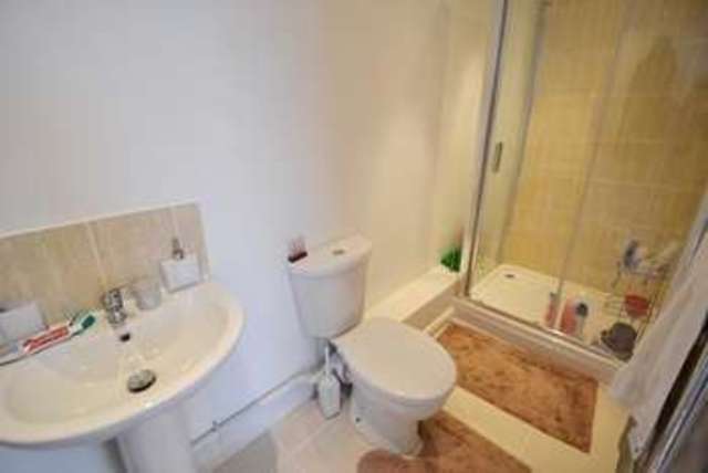  Image of 2 bedroom Flat to rent in Sycamore Avenue Chandler