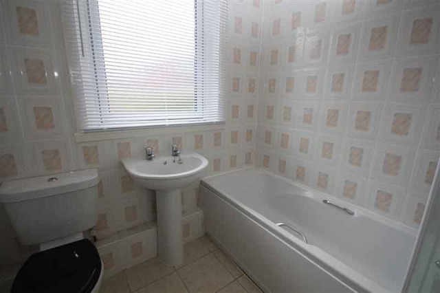  Image of 2 bedroom Detached house to rent in Chapelton Drive Polbeth West Calder EH55 at Polbeth West Lothian West Lothian, EH55 8SF