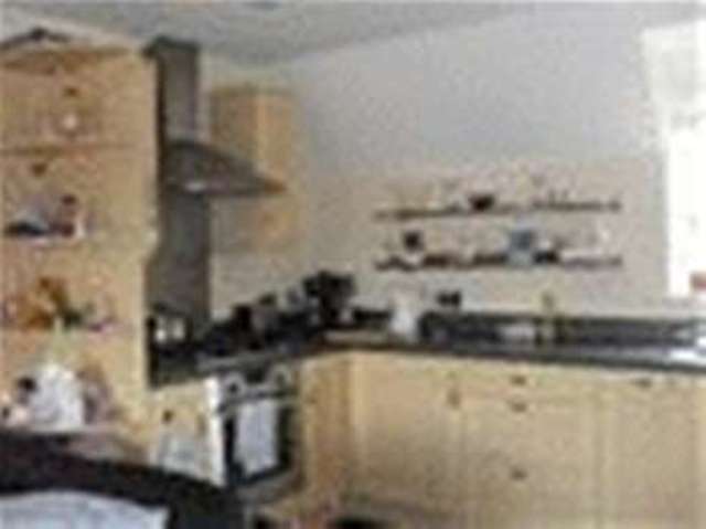  Image of 2 bedroom Flat to rent in Charles Church Walk Cranbrook Ilford IG1 at Charles Church Walk  Ilford, IG1 3RZ