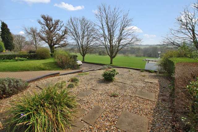  Image of 4 bedroom Semi-Detached house for sale in Chaulden Lane Hemel Hempstead HP1 at Chaulden Lane  Hemel Hempstead, HP1 2BT