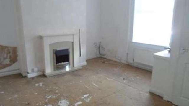  Image of 2 bedroom End of Terrace for sale in Chelmsford Street Oldham OL8 at Chelmsford Street  Oldham, OL8 1RZ