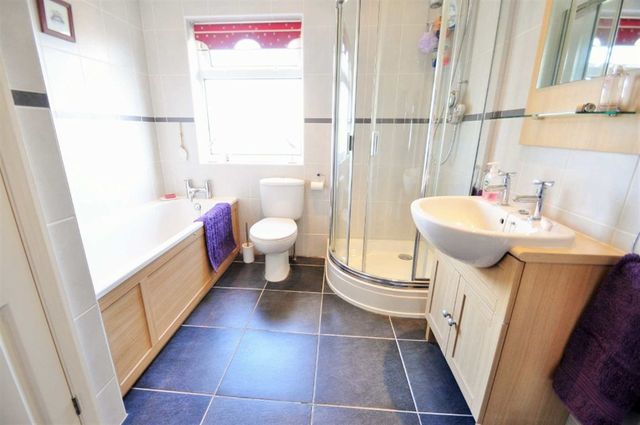  Image of 5 bedroom Semi-Detached house for sale in Chessington Avenue Bexleyheath DA7 at Bexleyheath Kent Bexleyheath, DA7 5NR
