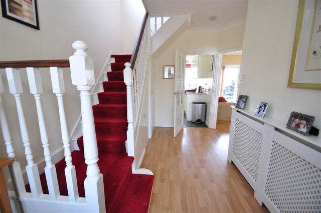  Image of 5 bedroom Semi-Detached house for sale in Chessington Avenue Bexleyheath DA7 at Bexleyheath Kent Bexleyheath, DA7 5NR