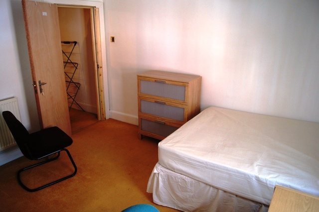  Image of 5 bedroom House Share to rent in Chestnut Street Worcester WR1 at Worcester  Worcester, WR1 1PA