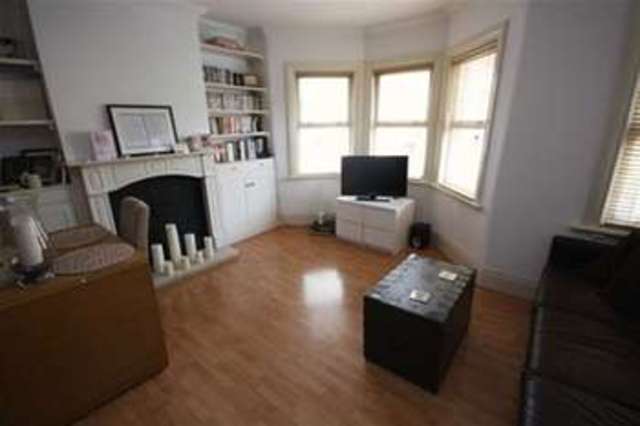  Image of 1 bedroom Flat for sale in Chingford Lane Woodford Green IG8 at Chingford Lane  Woodford Green, IG8 9QS