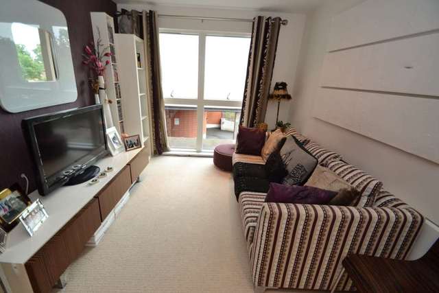  Image of 1 bedroom Apartment to rent in Church Street Epsom KT17 at Church Street  Epsom, KT17 4NP