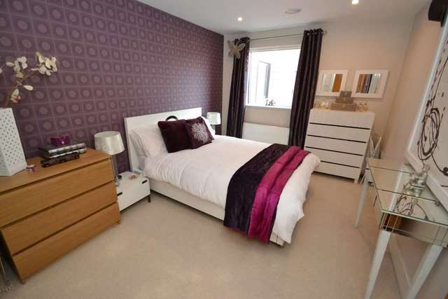  Image of 1 bedroom Apartment to rent in Church Street Epsom KT17 at Church Street  Epsom, KT17 4NP