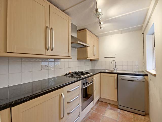  Image of 2 bedroom Terraced house to rent in Church Street St. Albans AL3 at St Albans Hertfordshire St Albans, AL3 5NG