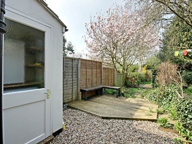  Image of 2 bedroom Terraced house to rent in Church Street St. Albans AL3 at St Albans Hertfordshire St Albans, AL3 5NG