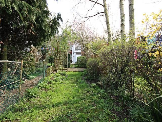  Image of 2 bedroom Terraced house to rent in Church Street St. Albans AL3 at St Albans Hertfordshire St Albans, AL3 5NG