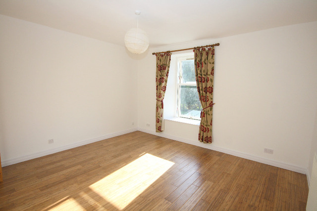  Image of 2 bedroom Flat to rent in City Road Dundee DD2 at West End Dundee Dundee, DD2 2BG