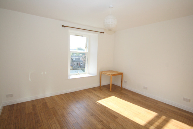  Image of 2 bedroom Flat to rent in City Road Dundee DD2 at West End Dundee Dundee, DD2 2BG