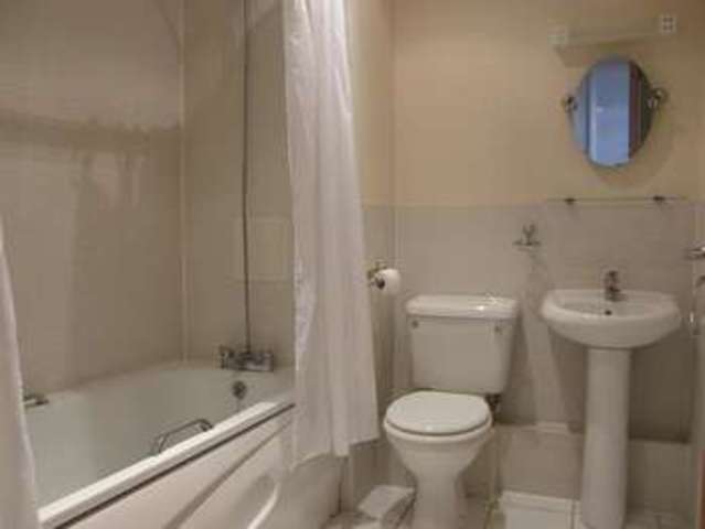  Image of 1 bedroom Flat to rent in Southampton Street Reading RG1 at Reading, RG1 2QW