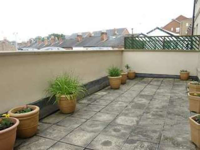  Image of 1 bedroom Flat to rent in Southampton Street Reading RG1 at Reading, RG1 2QW