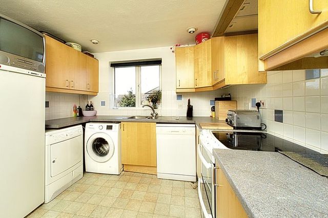  Image of 2 bedroom Flat for sale in Conduit Mead Chichester PO19 at Conduit Mead  Chichester, PO19 6UP