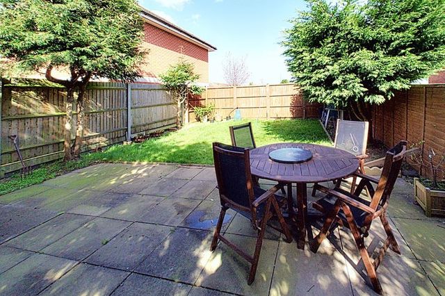  Image of 2 bedroom Flat for sale in Conduit Mead Chichester PO19 at Conduit Mead  Chichester, PO19 6UP