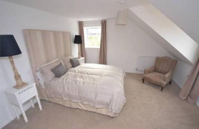  Image of 3 bedroom Detached house to rent in Conway Avenue Coventry CV4 at Tile Hill  Coventry, CV4 9JA