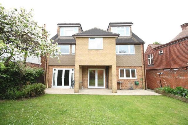  Image of 6 bedroom Detached house to rent in Coombe Lane West Coombe Kingston upon Thames KT2 at Coombe Lane West  Kingston Upon Thames, KT2 7EU