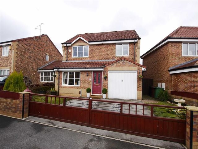  Image of 4 bedroom Property for sale in Cornstone Fold Leeds LS12 at Cornstone Fold Leeds Leeds, LS12 5SX