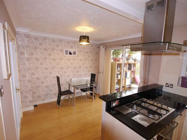  Image of 4 bedroom Property for sale in Cornstone Fold Leeds LS12 at Cornstone Fold Leeds Leeds, LS12 5SX