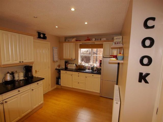  Image of 4 bedroom Property for sale in Cornstone Fold Leeds LS12 at Cornstone Fold Leeds Leeds, LS12 5SX