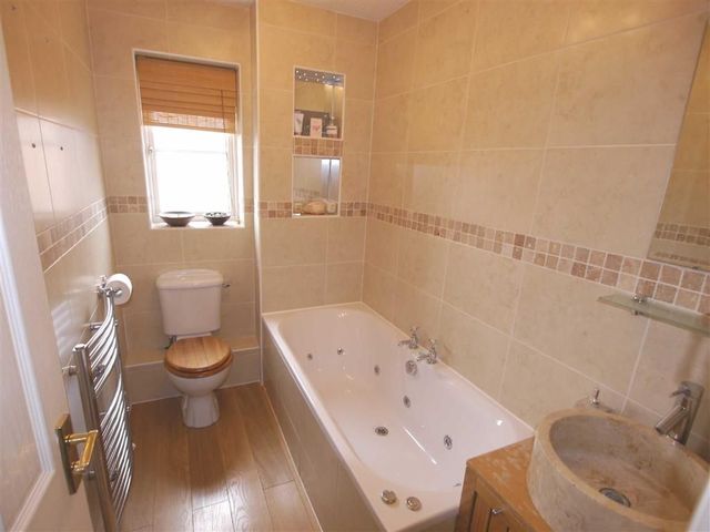  Image of 4 bedroom Property for sale in Cornstone Fold Leeds LS12 at Cornstone Fold Leeds Leeds, LS12 5SX