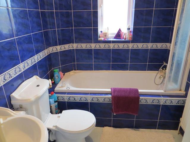  Image of 3 bedroom Semi-Detached house to rent in Coronet Close Hull HU6 at Hall Road  Hull, HU6 9UD